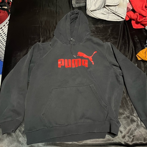 puma black and red hoodie - Picture 1 of 2